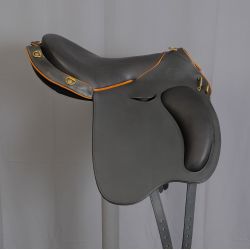 Black Sévérac saddle
