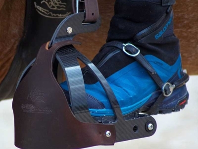 Etriers Bi-Relax carbone Gaston Mercier : crash test par le Blog Horsyklop !!